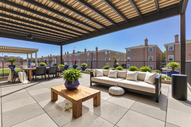 Building Photo - 8629 W Summerdale Ave