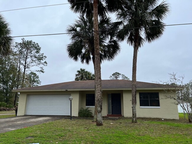 Primary Photo - Single Family Home with new Flooring!