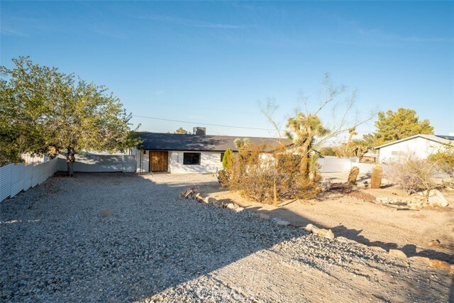 Building Photo - 60468 Latham Trail