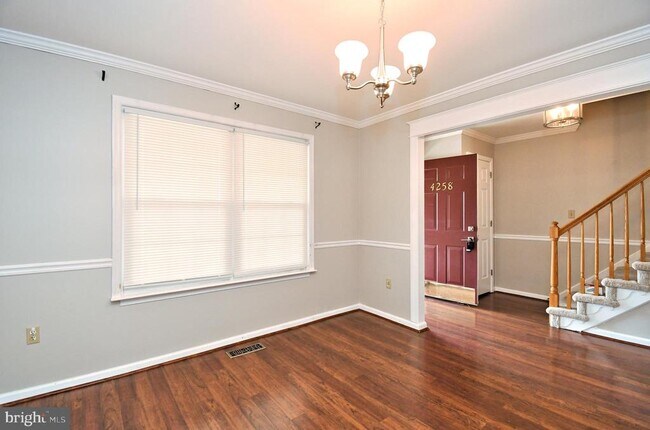 Building Photo - 4258 Red Oak Ct