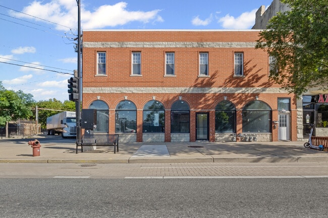 Primary Photo - 2514 S Blue Island Ave