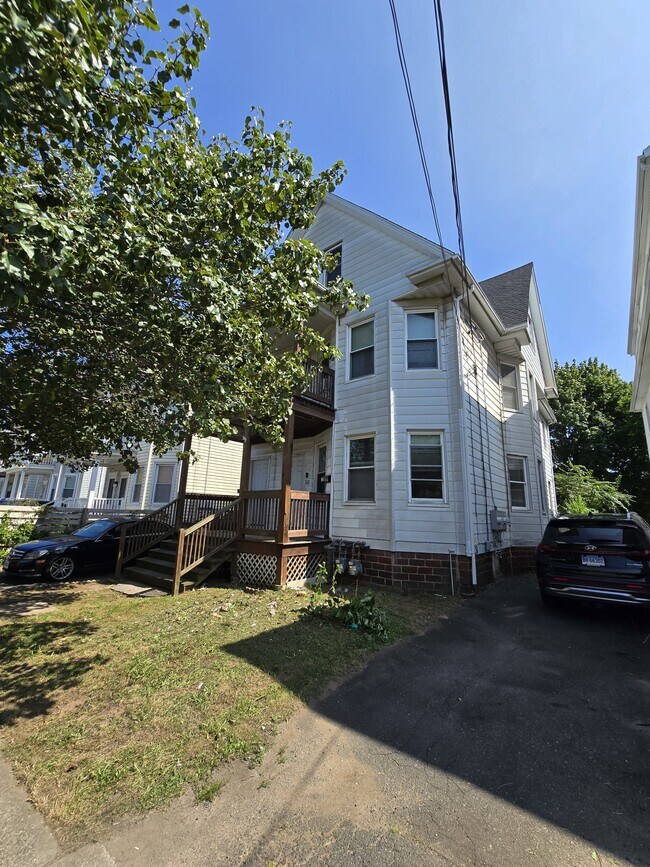 Building Photo - 14 Alling St