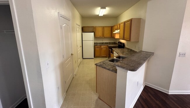 Building Photo - 17952 Villa Creek Dr