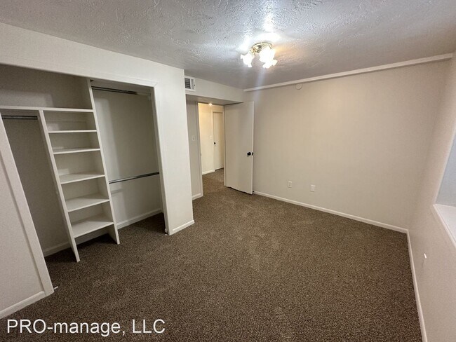 Building Photo - 5 br, 2 bath House - 1025 Homer Ave.