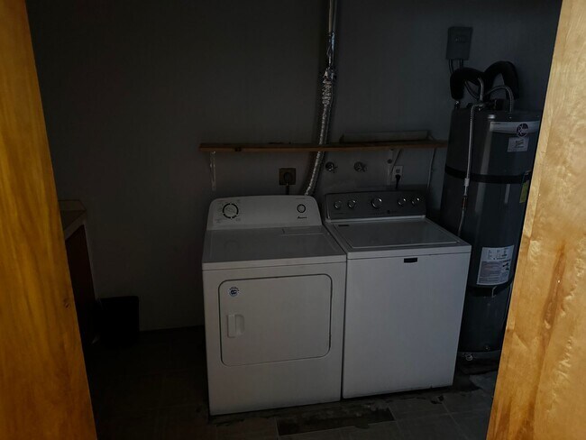 Building Photo - Mid-Century Home with Pool – Heart of Vegas