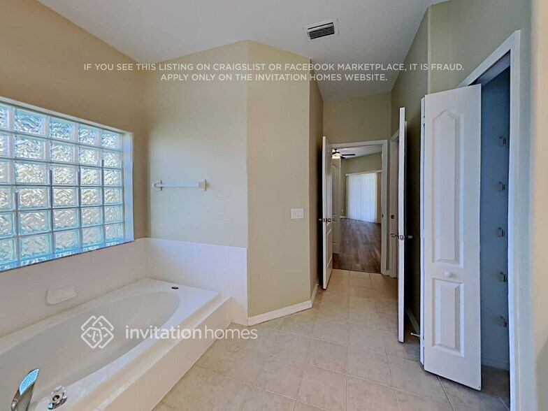 Building Photo - 1705 Curlew Ct