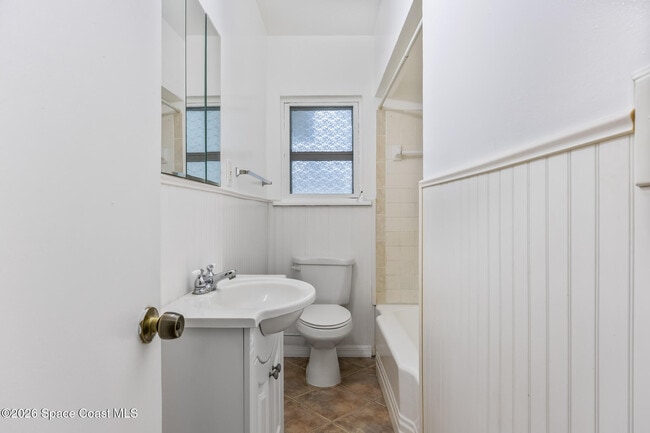 Building Photo - 108 Harrison Ave