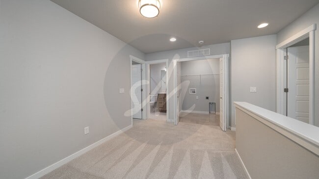 Building Photo - Townhome in Greenways at Sand Creek