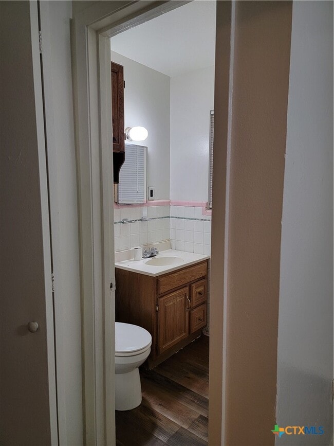 Building Photo - 604 S 11th St