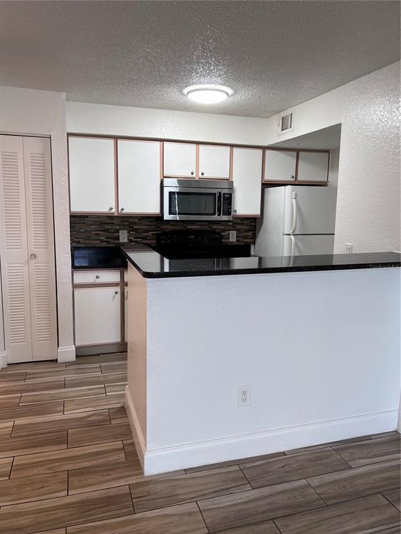 Building Photo - 2208 Antigua Pl