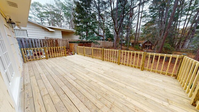 Building Photo - Newly Renovated Home For Rent