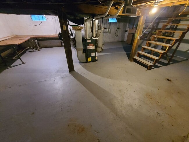 Building Photo - Near Southgate - coming soon