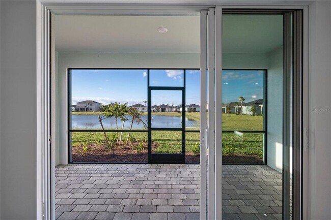 Building Photo - 43521 Treadway Dr