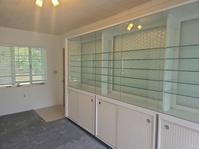 Building Photo - 1662 Houston Dr