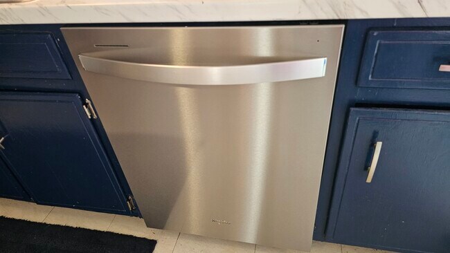 Building Photo - 2620 Moody Ave