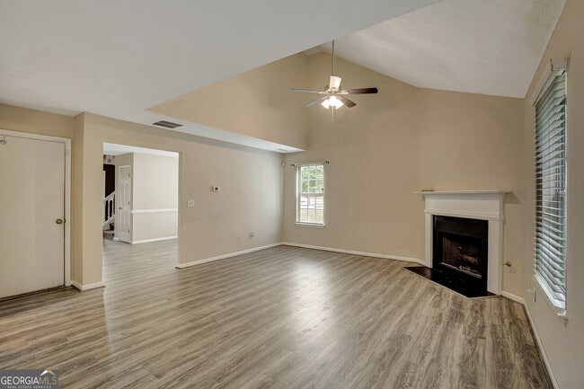 Building Photo - 1118 Quail Hunt Dr