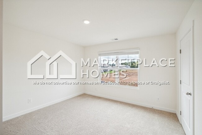 Building Photo - 4146 Hines Ln NE