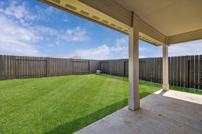 Building Photo - 8115 Brahman Ln