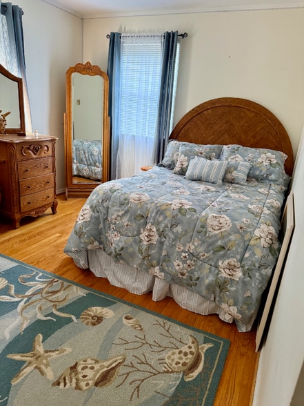 Building Photo - 519 Sylvan Way