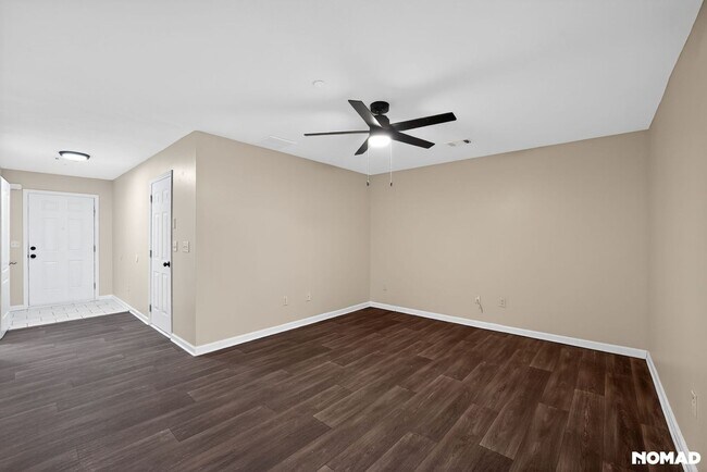 Building Photo - 1734 Old Dogwood