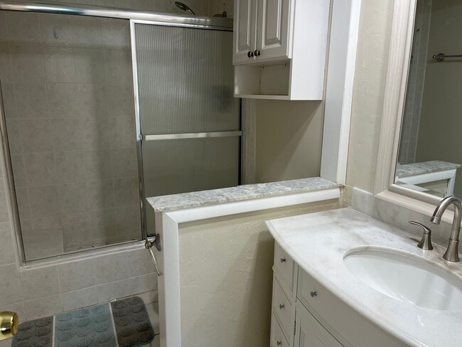 Building Photo - 3631 Arctic Cir