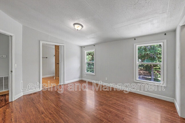 Building Photo - 3585 Riley Wright Rd