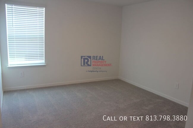 Building Photo - 1716 Tropical Oasis Ave