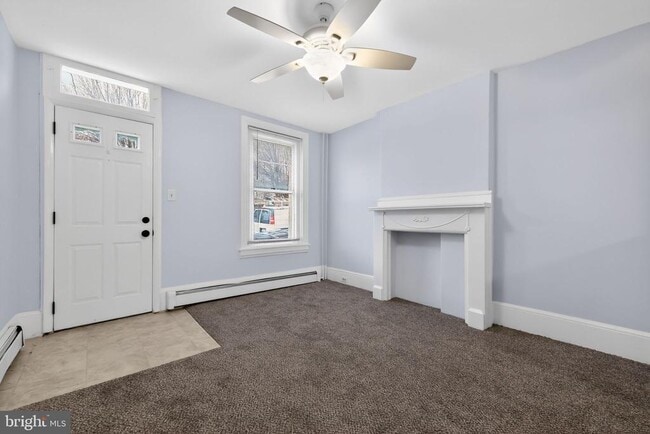 Building Photo - 354 E 6th Ave