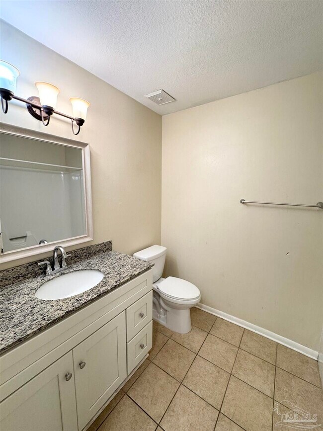Building Photo - 9037 El Matador Dr