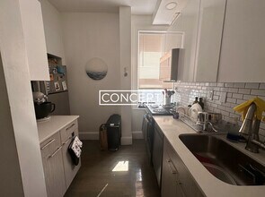 Building Photo - 111 Park Dr