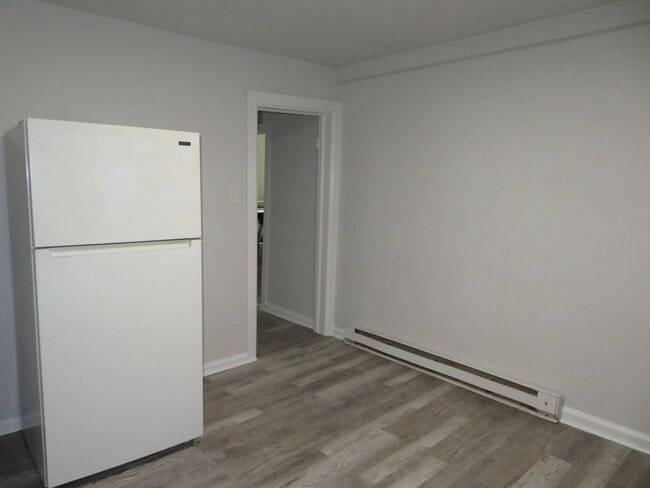 Building Photo - 615 Gilliam St