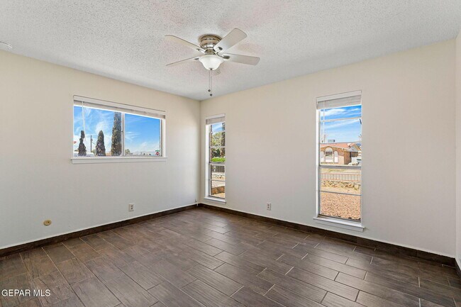 Building Photo - 2608 Dan Sikes Dr