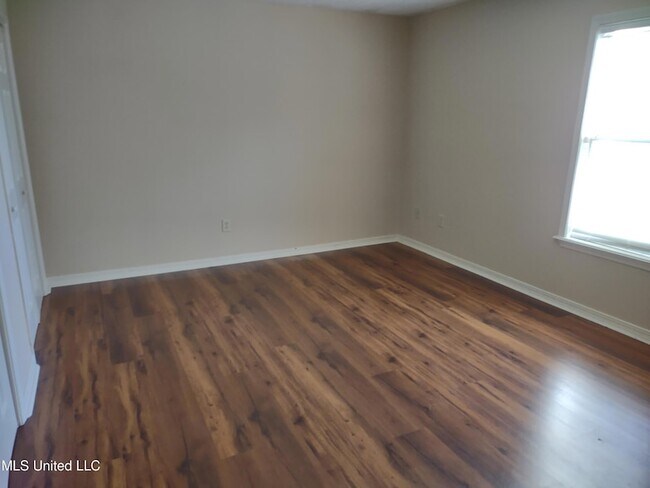 Building Photo - 336 Pebble Creek Dr