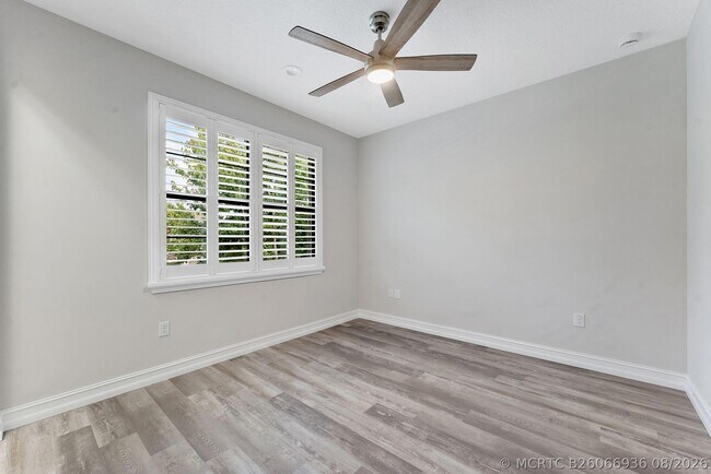 Building Photo - 14545 Alabaster Ave