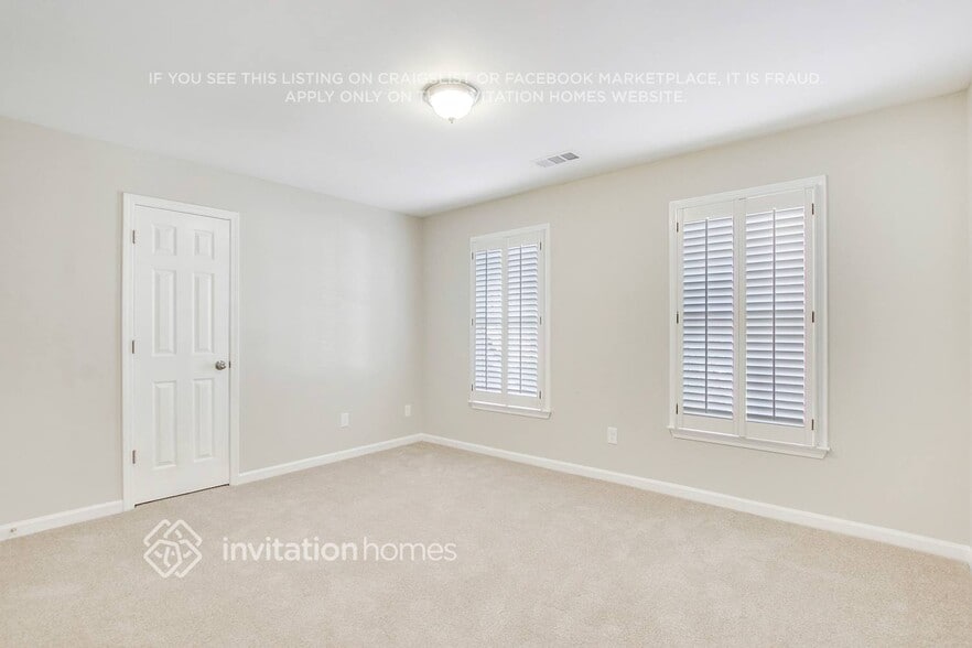 Building Photo - 2234 Saluda Ln NW