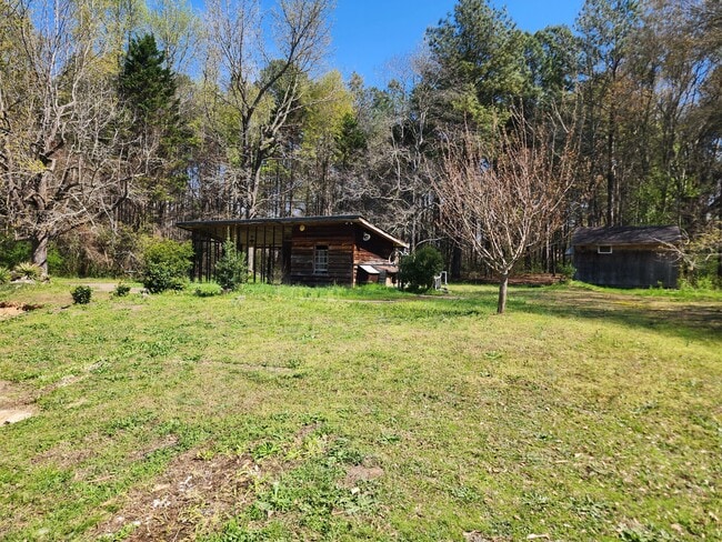 Building Photo - 2276 Providence Church Rd