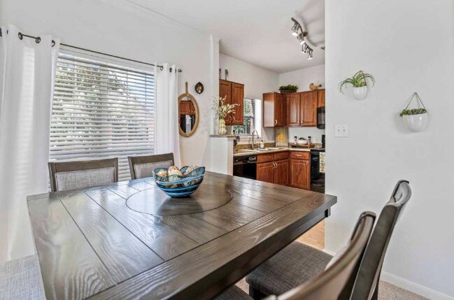 Building Photo - Open, Light, Inviting