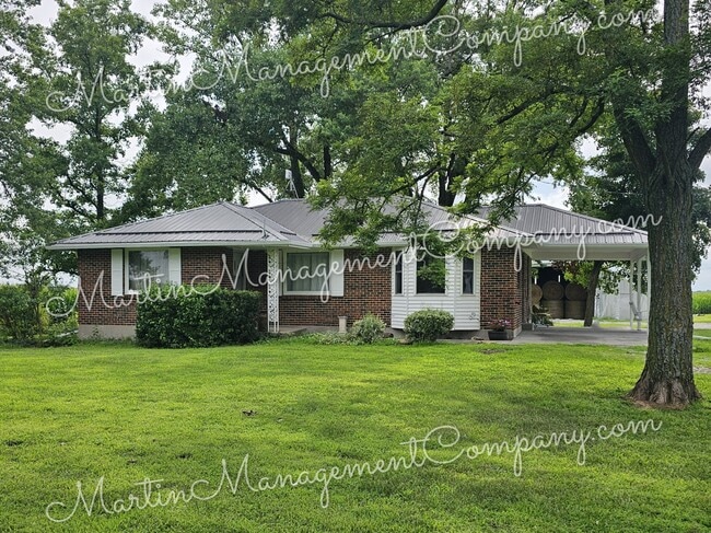 Primary Photo - 18813 Hwy H