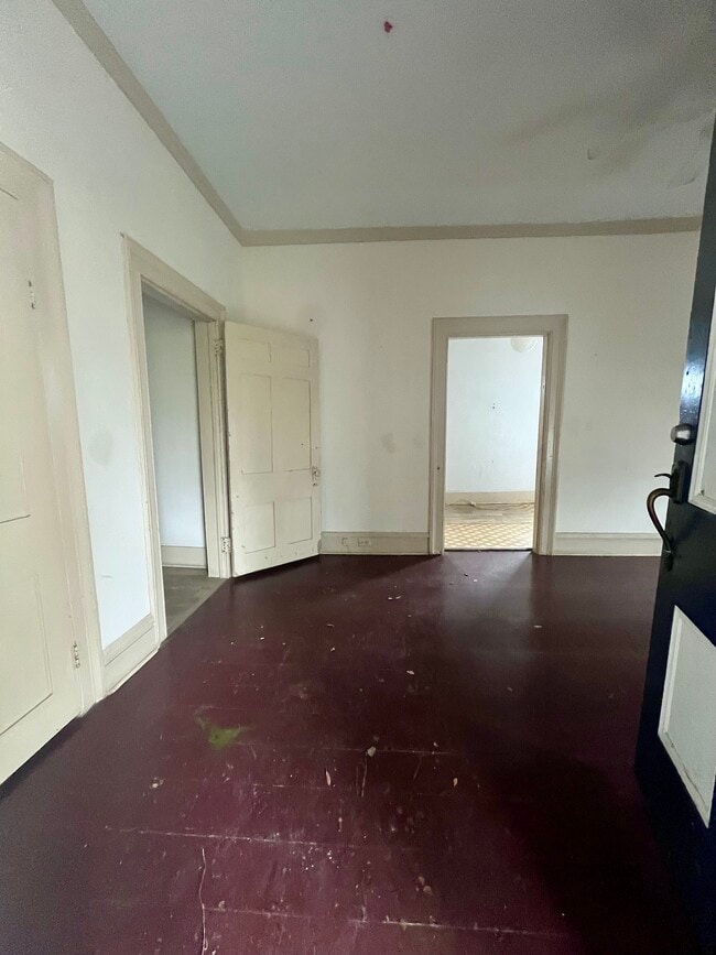 Building Photo - 820 7th Ave N