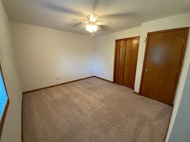 Building Photo - 201- 203 Briarcrest Ct