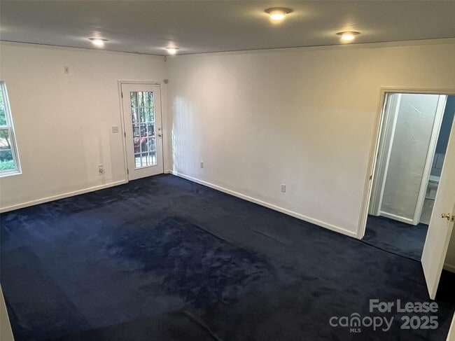 Building Photo - 8619 Delamere Ln