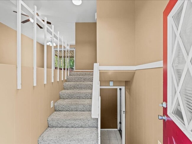 Building Photo - Get $725 off your security deposit OR $250...