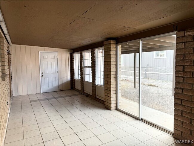 Building Photo - 7916 Center St