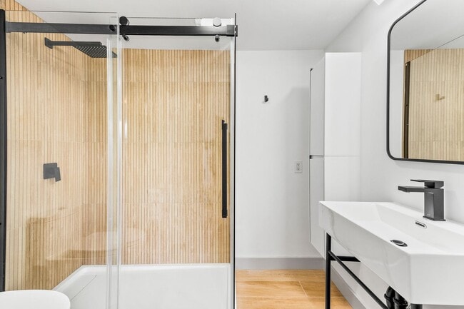 Building Photo - 281 Benefit St