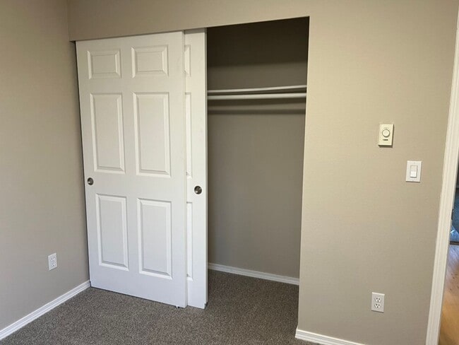 Building Photo - 3Bd/2.25Ba Renton House