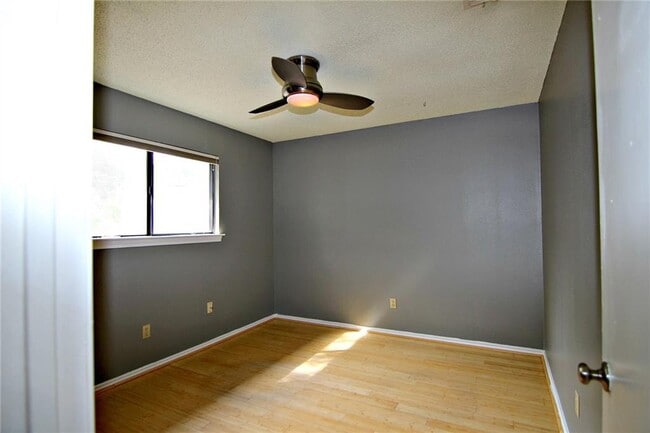Building Photo - 6601 Colina Ln