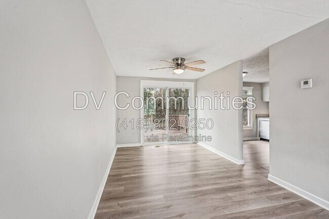 Building Photo - 3531 Tewksbury Dr SW