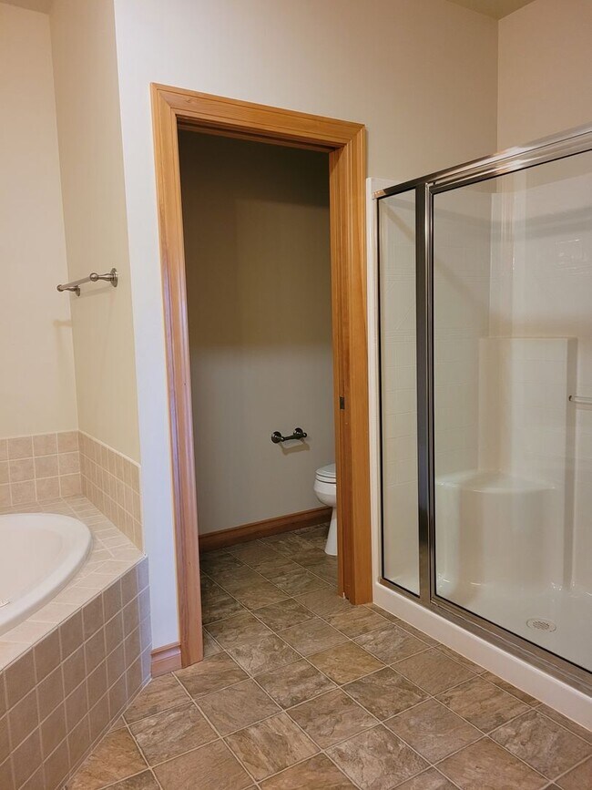 Building Photo - Stunning Home in Lynden with Great Amentities for Rent!