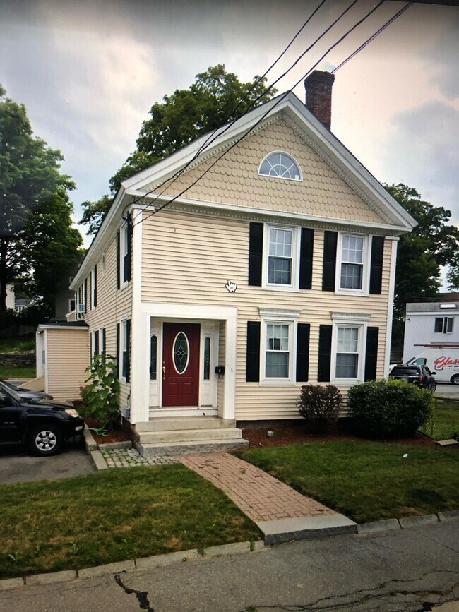 Building Photo - 161 Nashua St