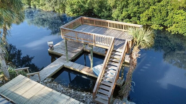 Building Photo - 8825 Oak St